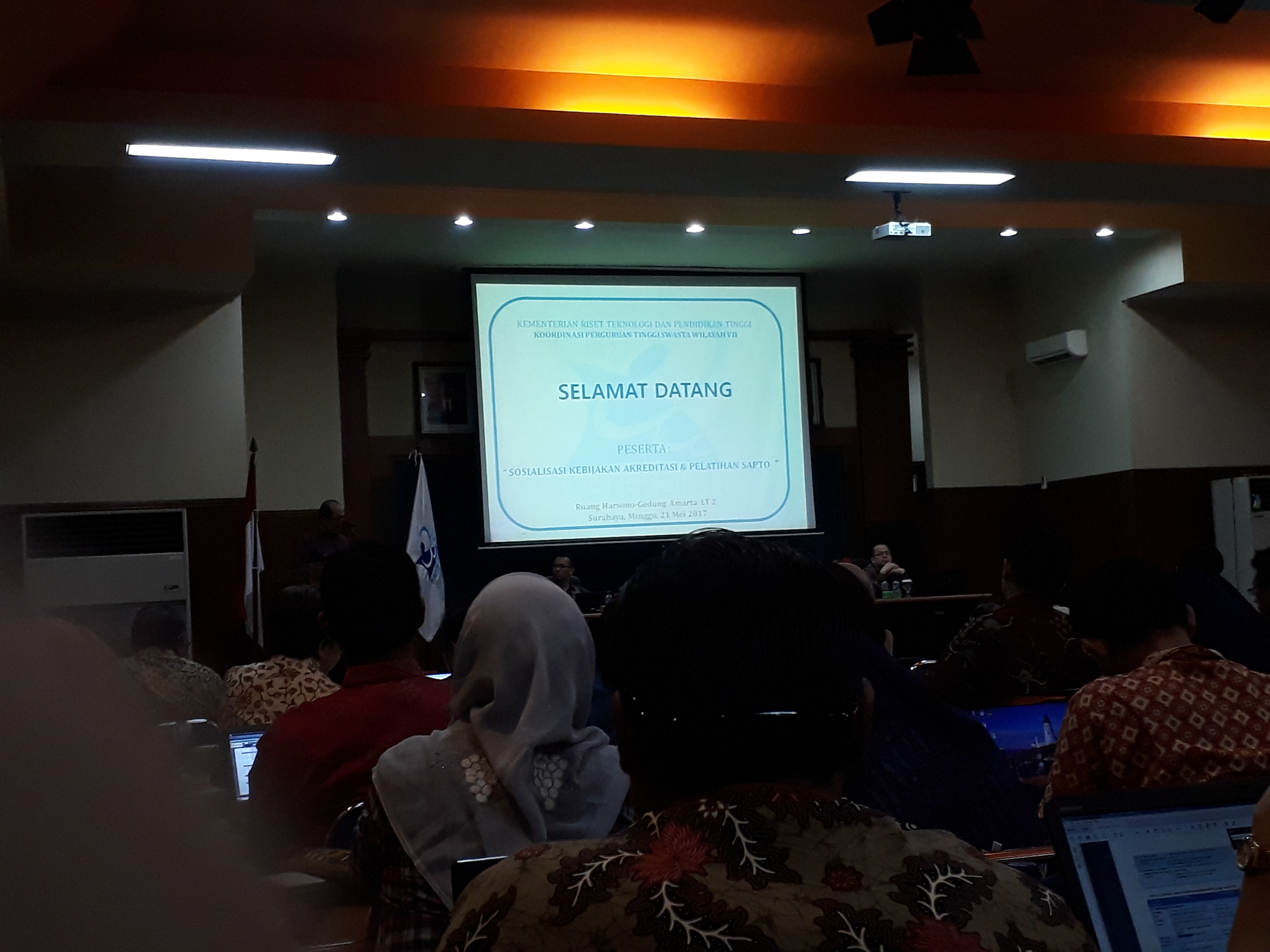 Sosialisasi Kebijakan Akreditasi Perguruan Tinggi dan Pelatihan SAPTO
