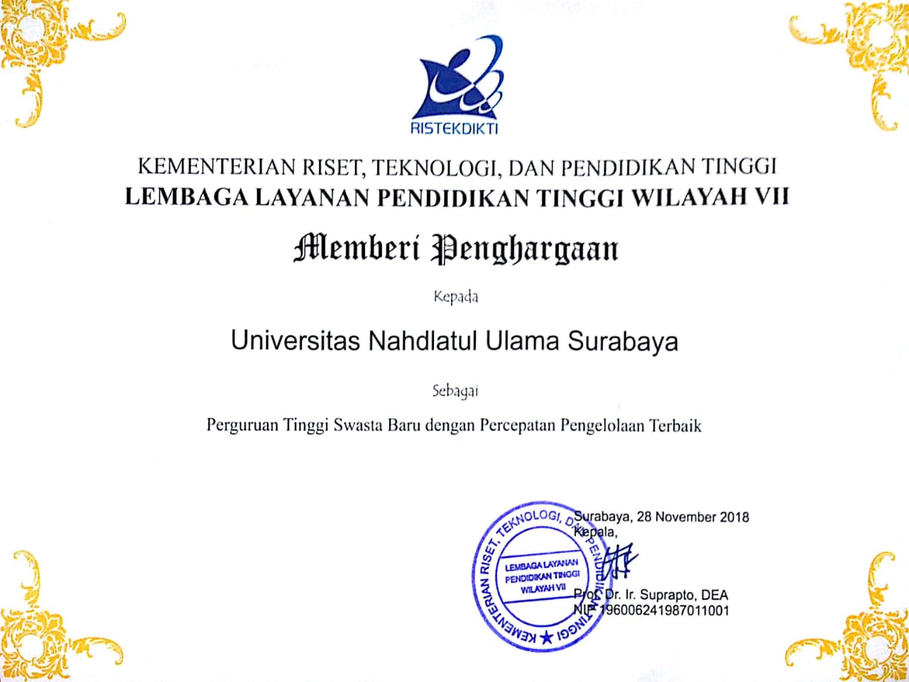 Unusa Raih Penghargaan PTS Baru dengan Percepatan Pengelolaan Terbaik