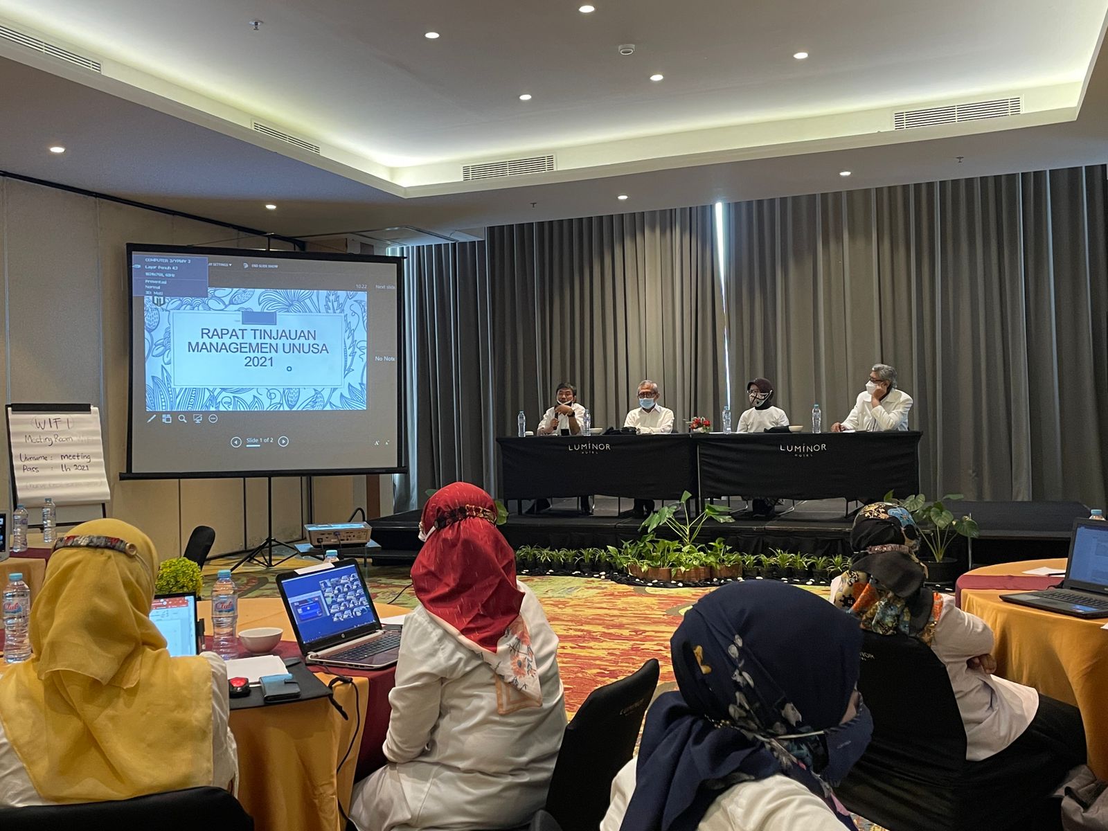 Rapat Tinjauan Manajemen dan AMI Award 2020/2021