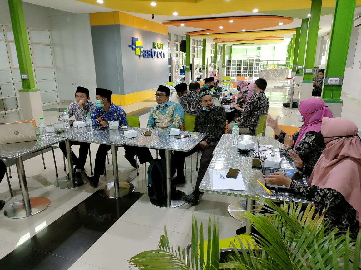 Studi Banding Universitas Ibrahimy Situbondo