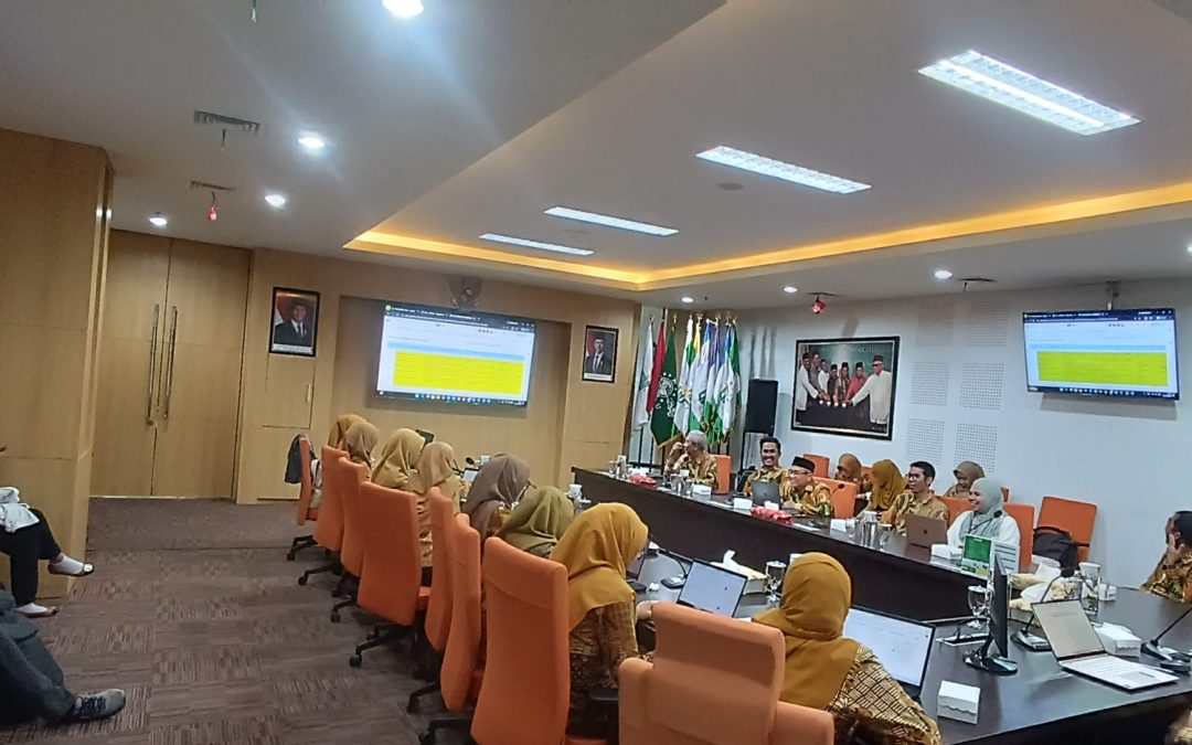 Program Studi S2 Pendidikan Dasar UNUSA Gelar Rapat Persiapan Re-Akreditasi dan Finalisasi DKPS